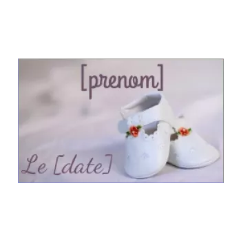 etiquette bapteme cadeau bebe chaussure mauve 